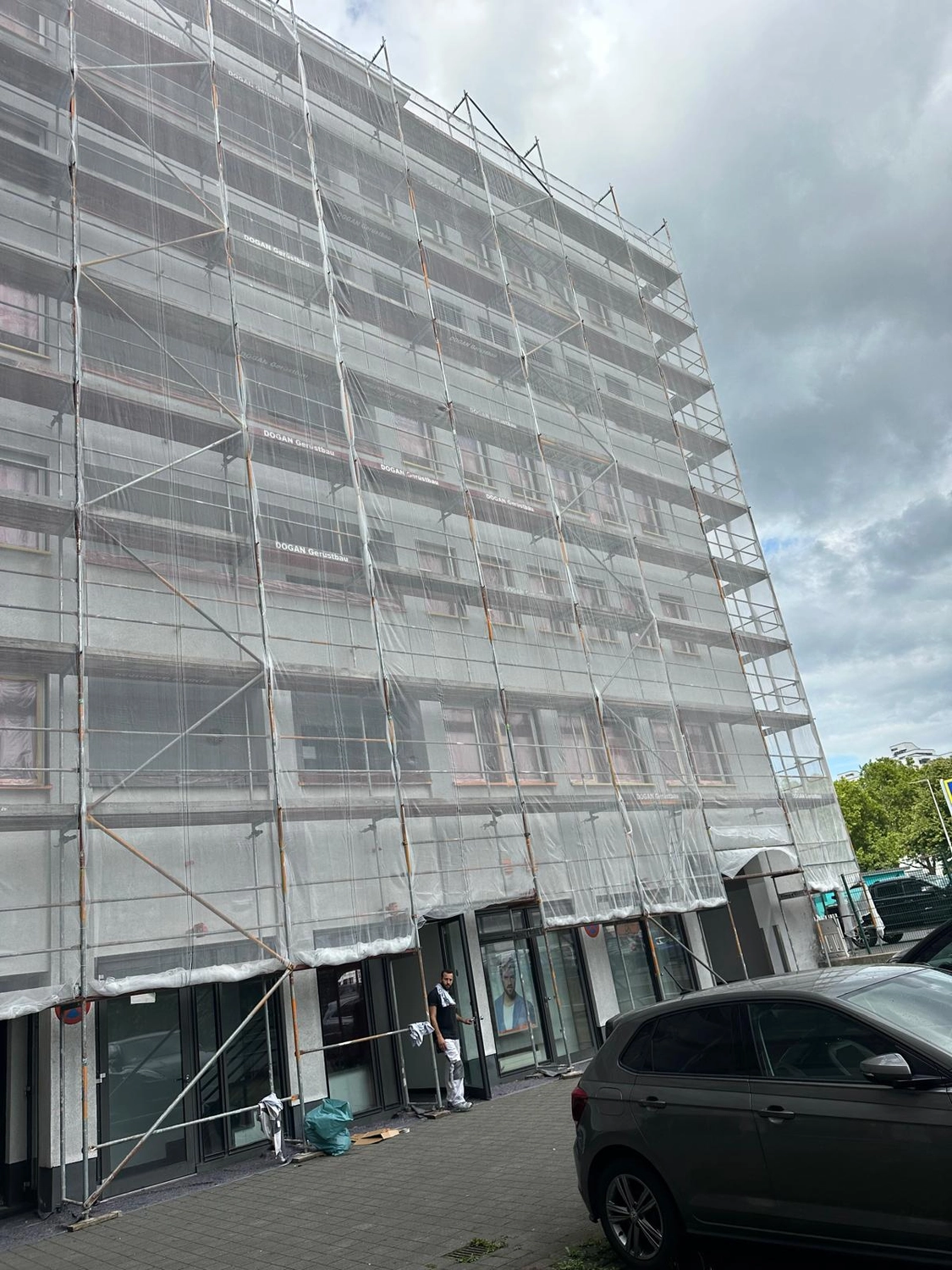 Raef Bau – Innenbau, Fliesenlegen, Trockenbau, Vermietung von Baugeräten – Sanierung Altbau