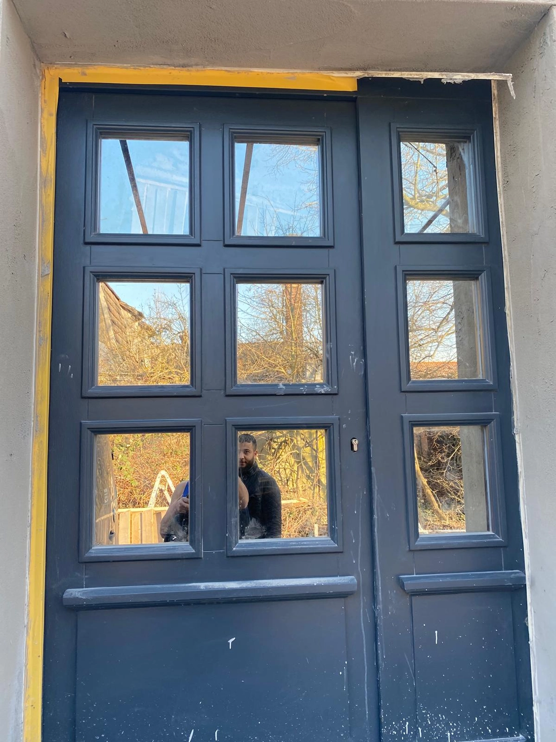 Raef Bau – Innenbau, Fliesenlegen, Trockenbau, Vermietung von Baugeräten – Renovierung