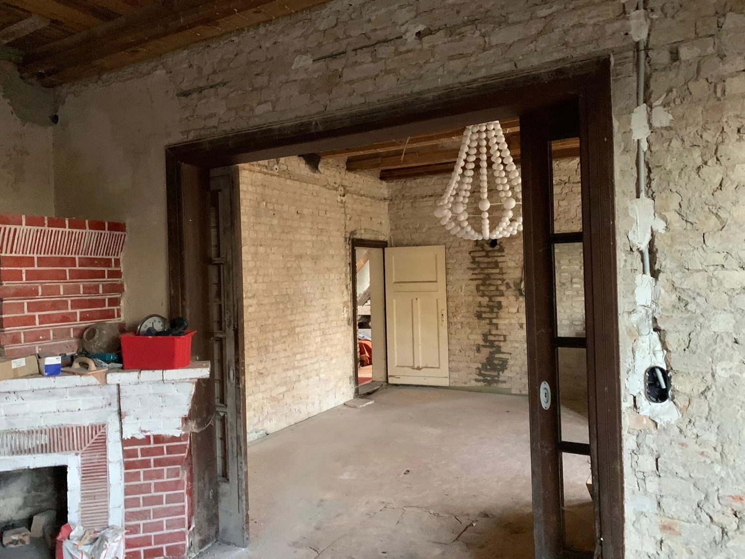 Raef Bau – Innenbau, Fliesenlegen, Trockenbau, Vermietung von Baugeräten – Renovierung