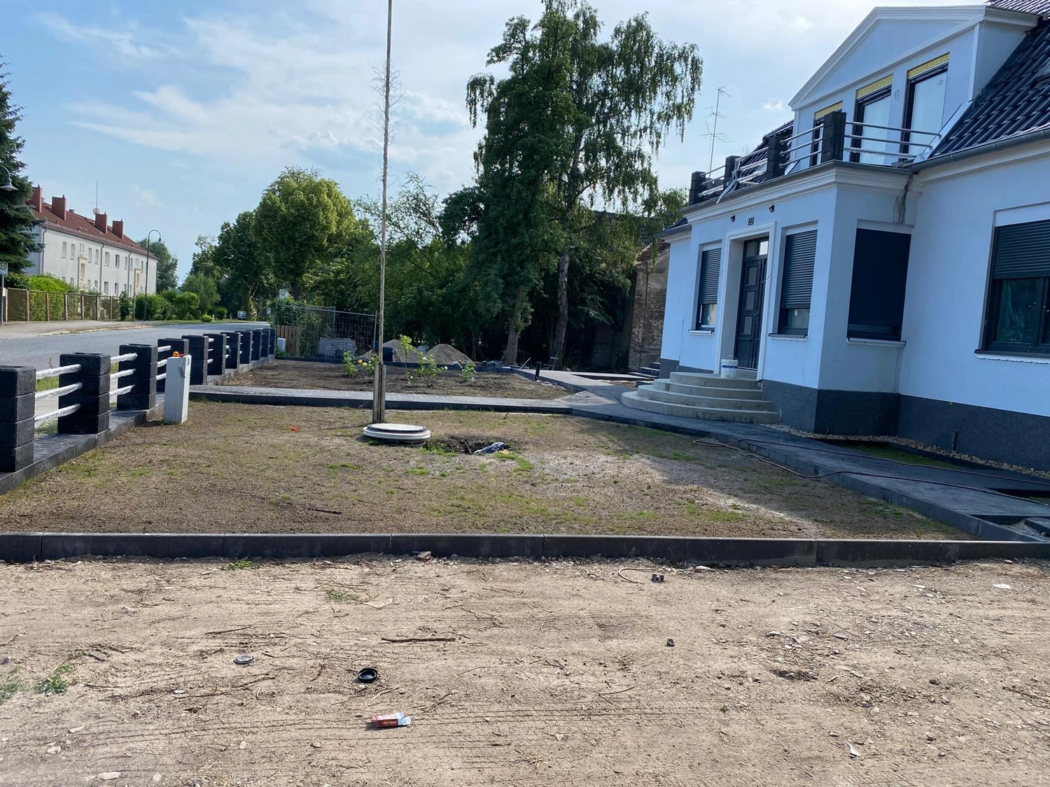 Raef Bau – Innenbau, Fliesenlegen, Trockenbau, Vermietung von Baugeräten – Renovierung