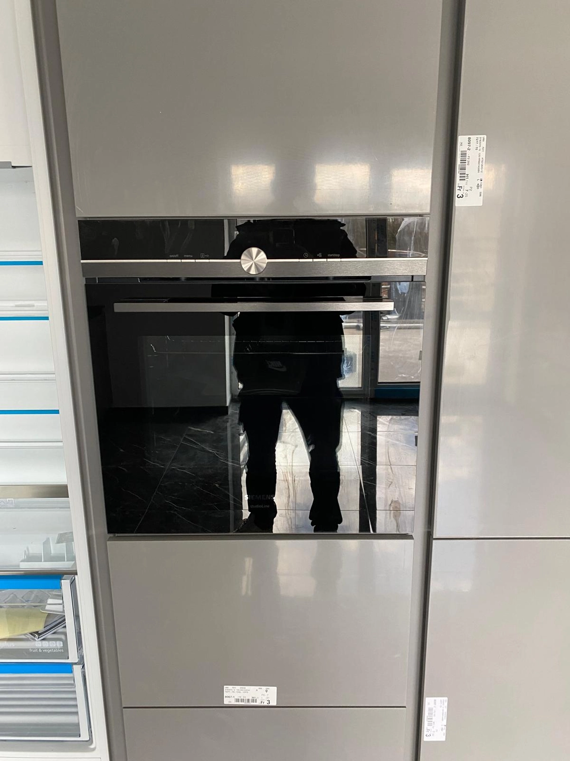 Raef Bau – Innenbau, Fliesenlegen, Trockenbau, Vermietung von Baugeräten – Renovierung